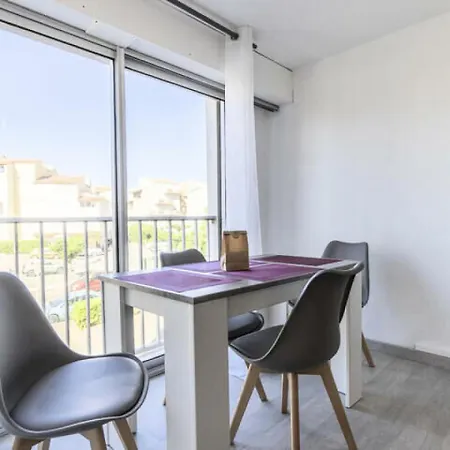 Du Mail - 4 Personnes - Confort Mae-2784 * Agde